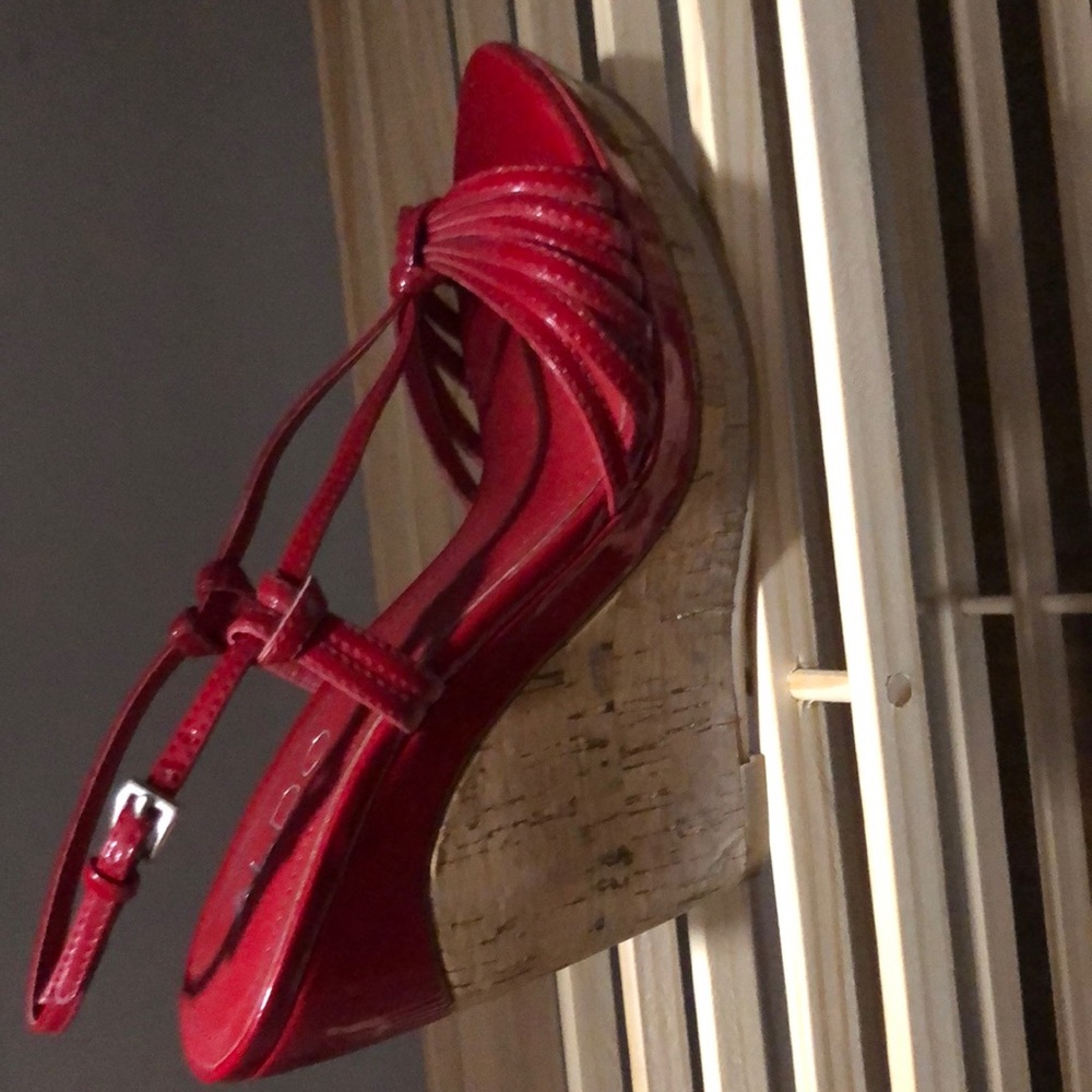 Aldo Wedges